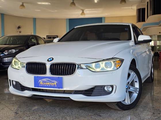 BMW 320i 2.0 16V TURBO ACTIVE FLEX 4P AUTOMÁTICO BMW 320i 2.0 16V TURBO ACTIVE FLEX 4P AUTOMÁTICO
